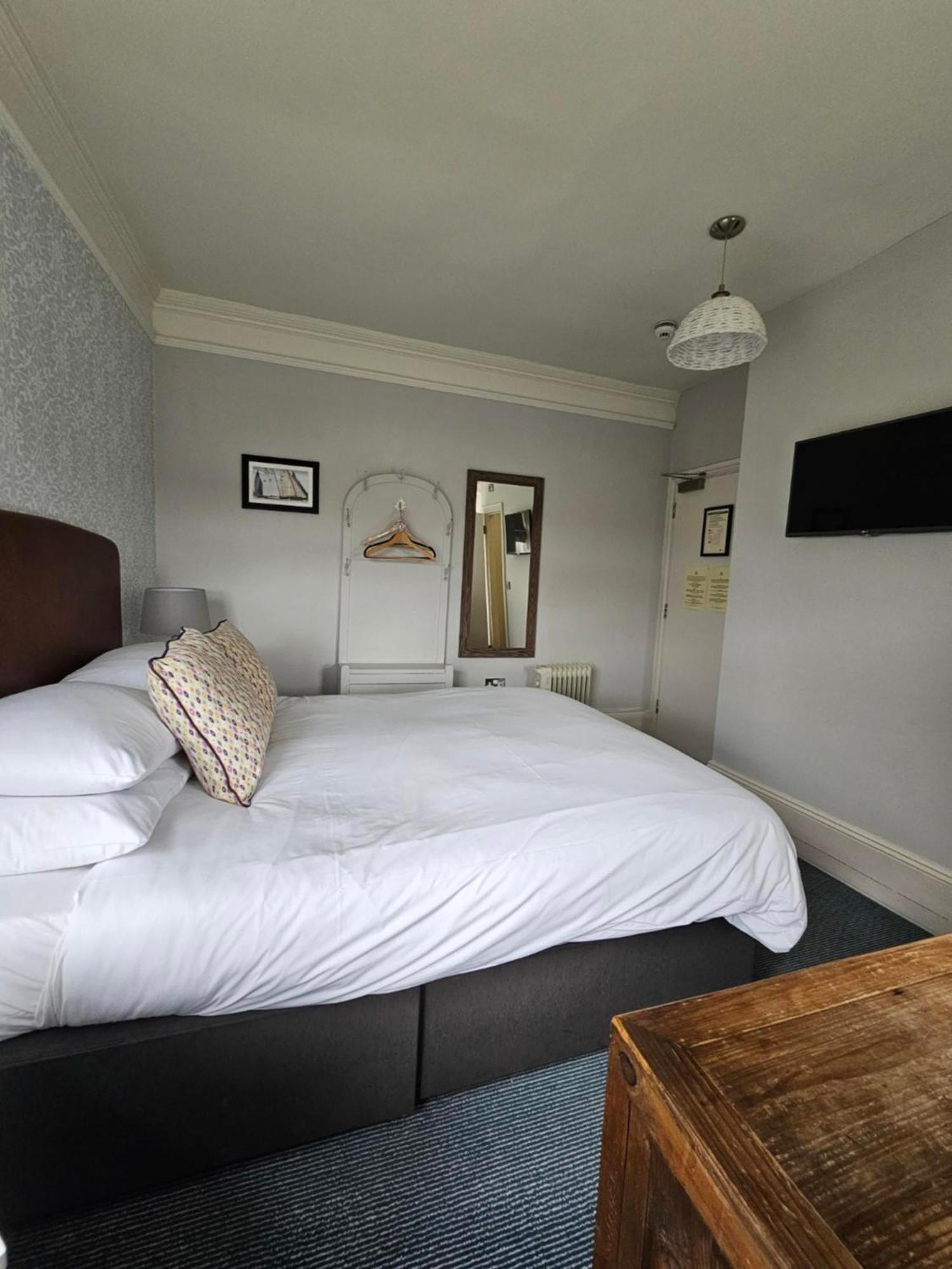 Cockhaven Arms Hotel Bishopsteignton Eksteriør billede